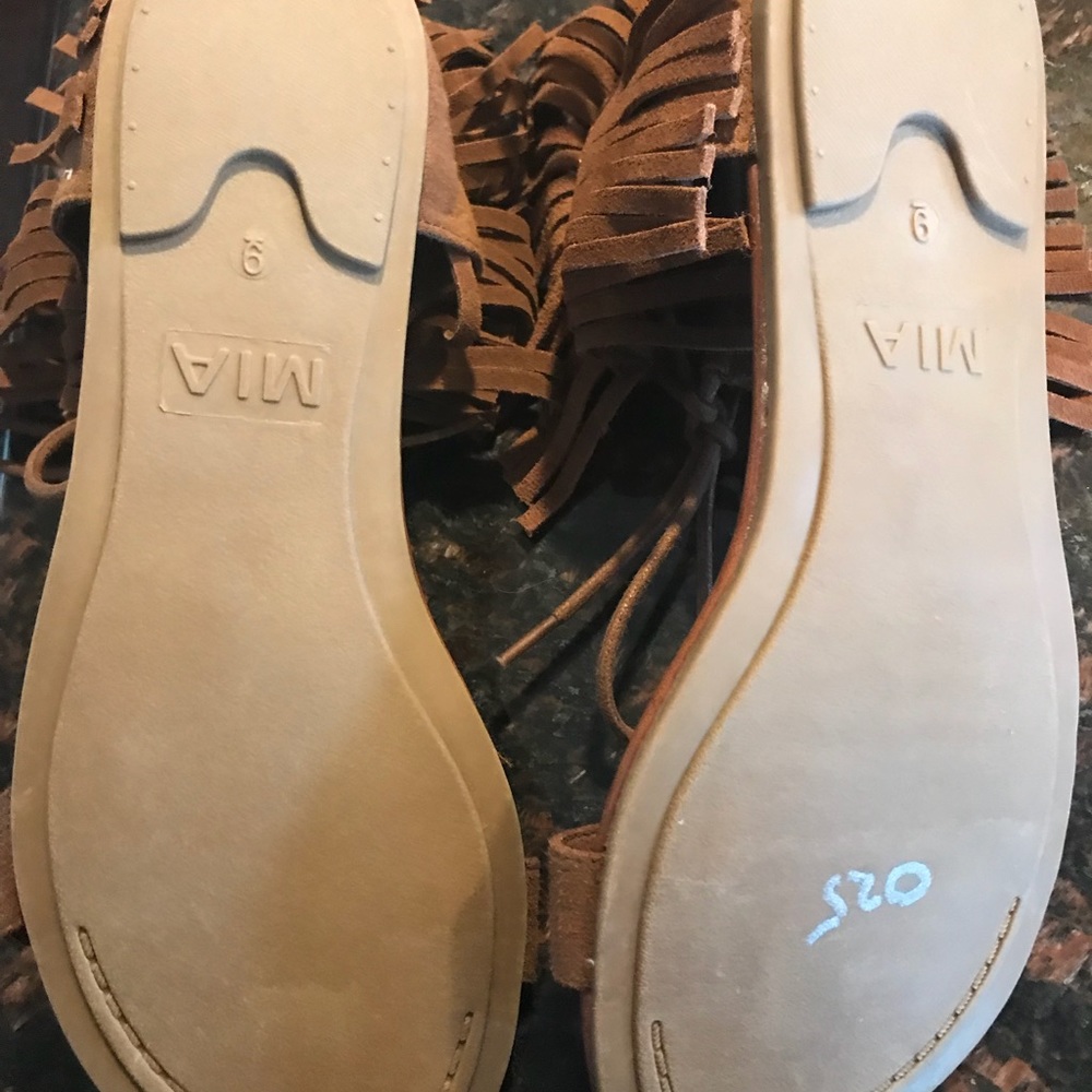 MIA brown moccasin sandals